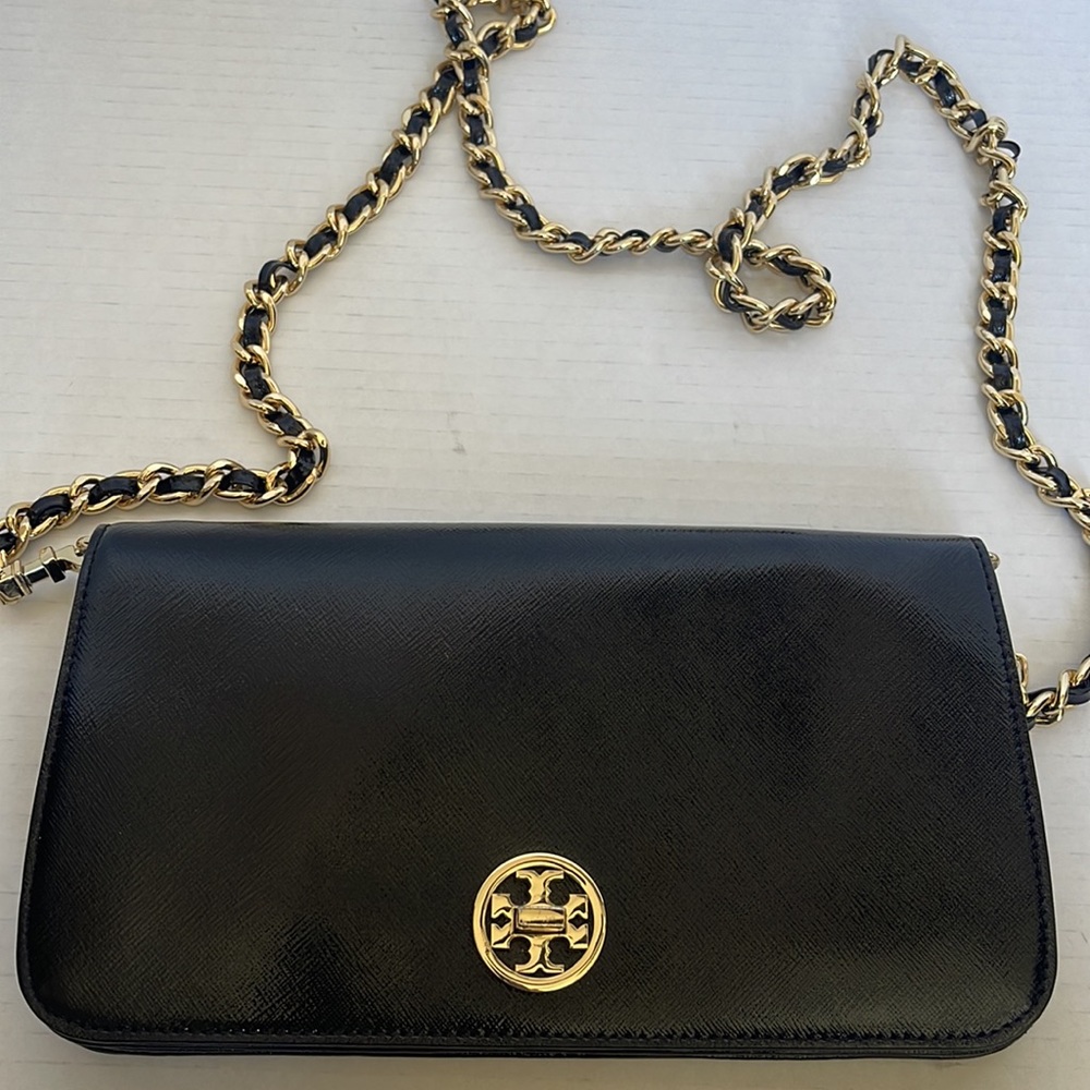 Tory Burch clutch/crossbody handbag gold chain